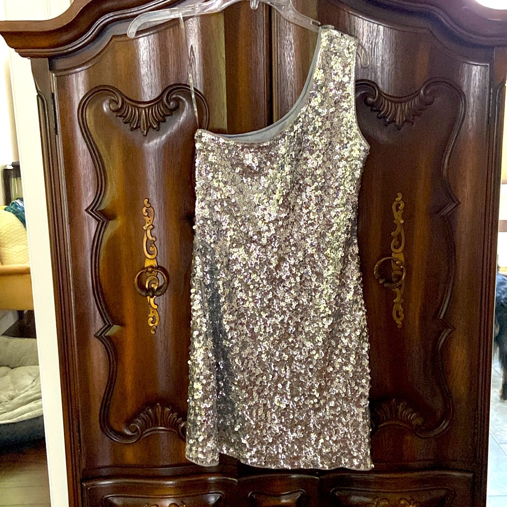 Sexy sequin club dress in size S
